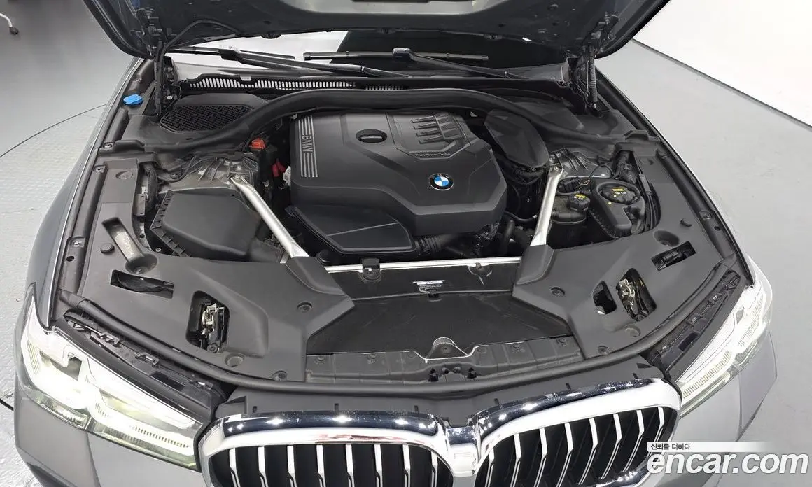 BMW 5 серия 2022 2.0 автомат (гидро), фото 6