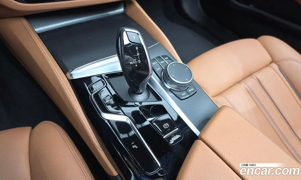 BMW 5 серия 2022 2.0 автомат (гидро), фото 9