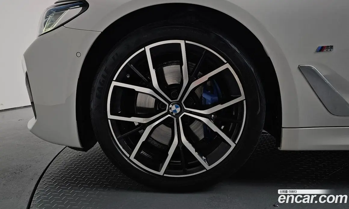 BMW 5 серия 2023 2.0 автомат (гидро), фото 4
