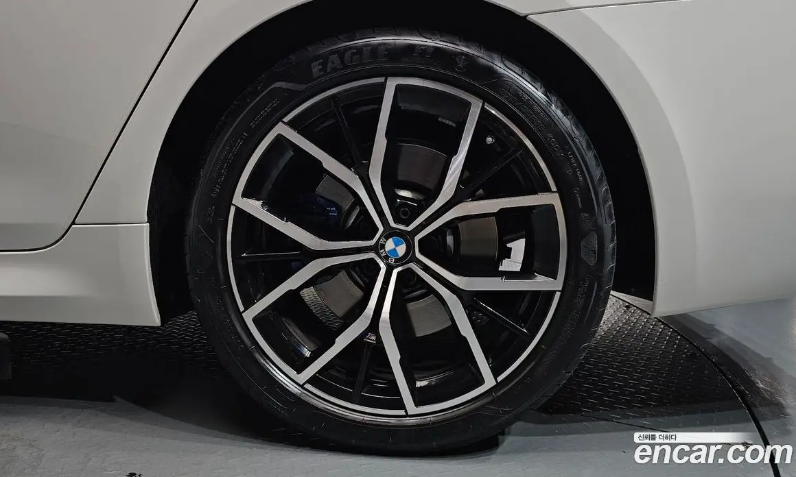 BMW 5 серия 2023 2.0 автомат (гидро), фото 6
