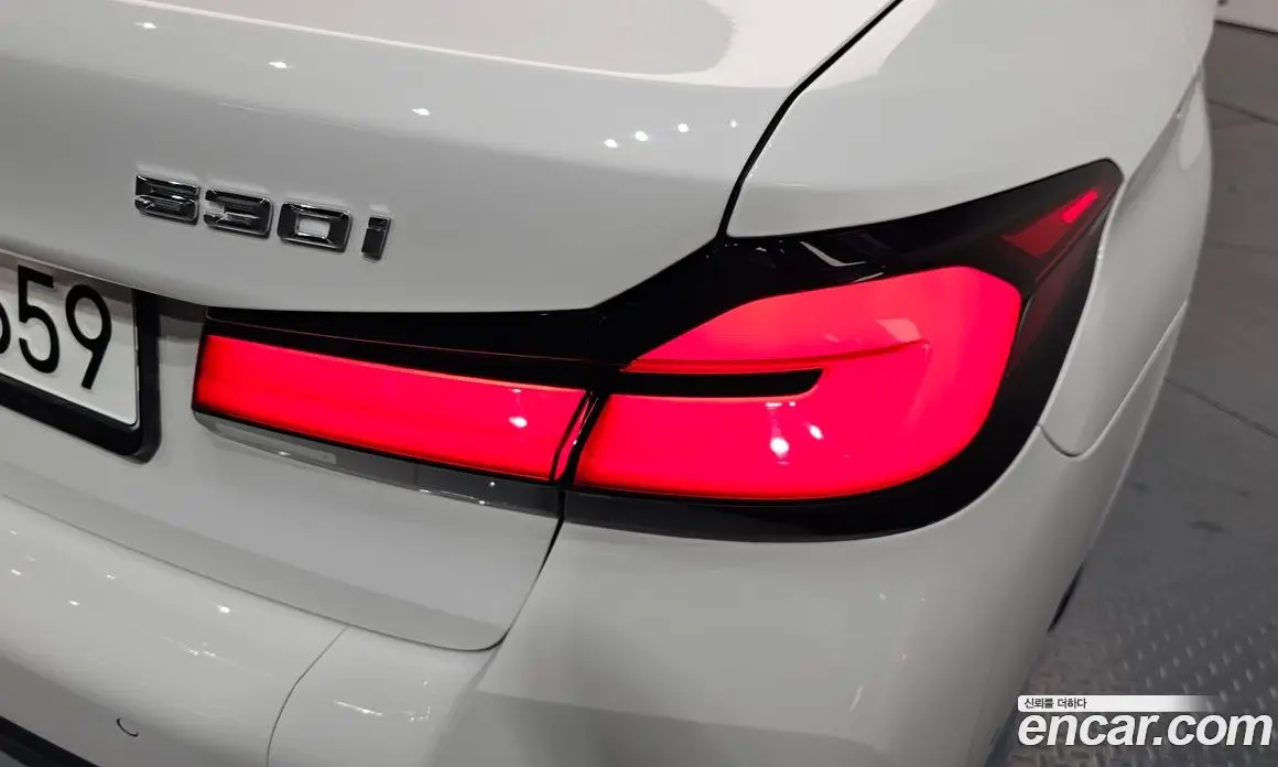 BMW 5 серия 2023 2.0 автомат (гидро), фото 8