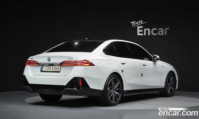 BMW 5 серия 2023 2.0 автомат (гидро), миниатюра 2