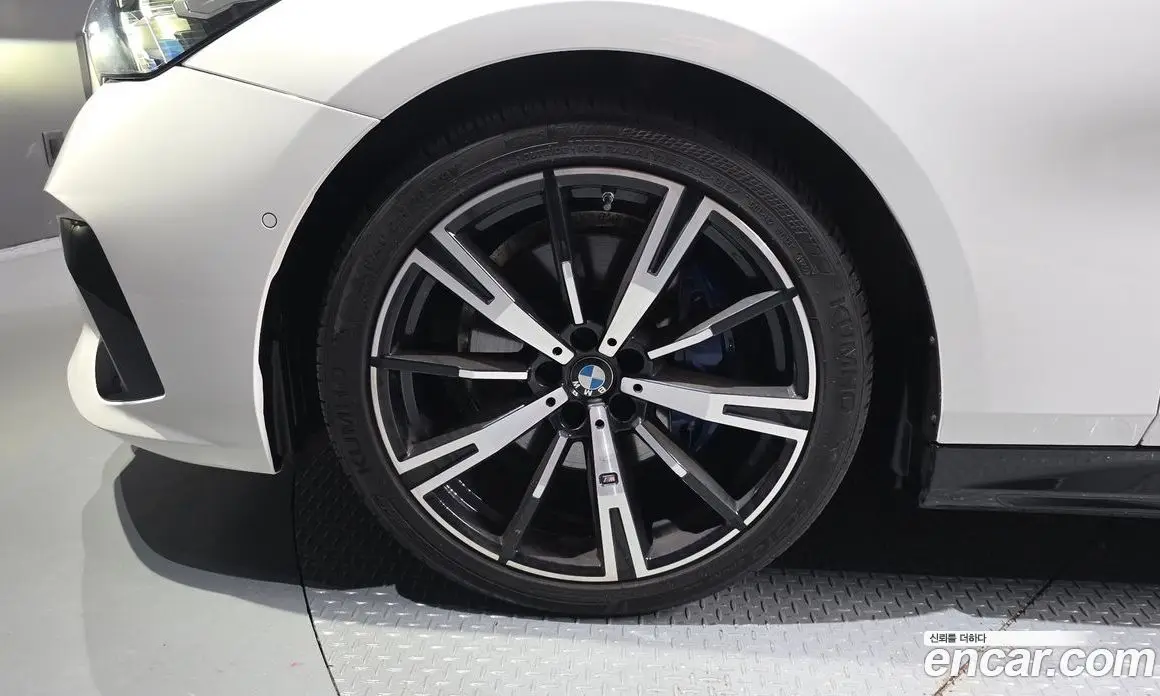BMW 5 серия 2023 2.0 автомат (гидро), фото 5