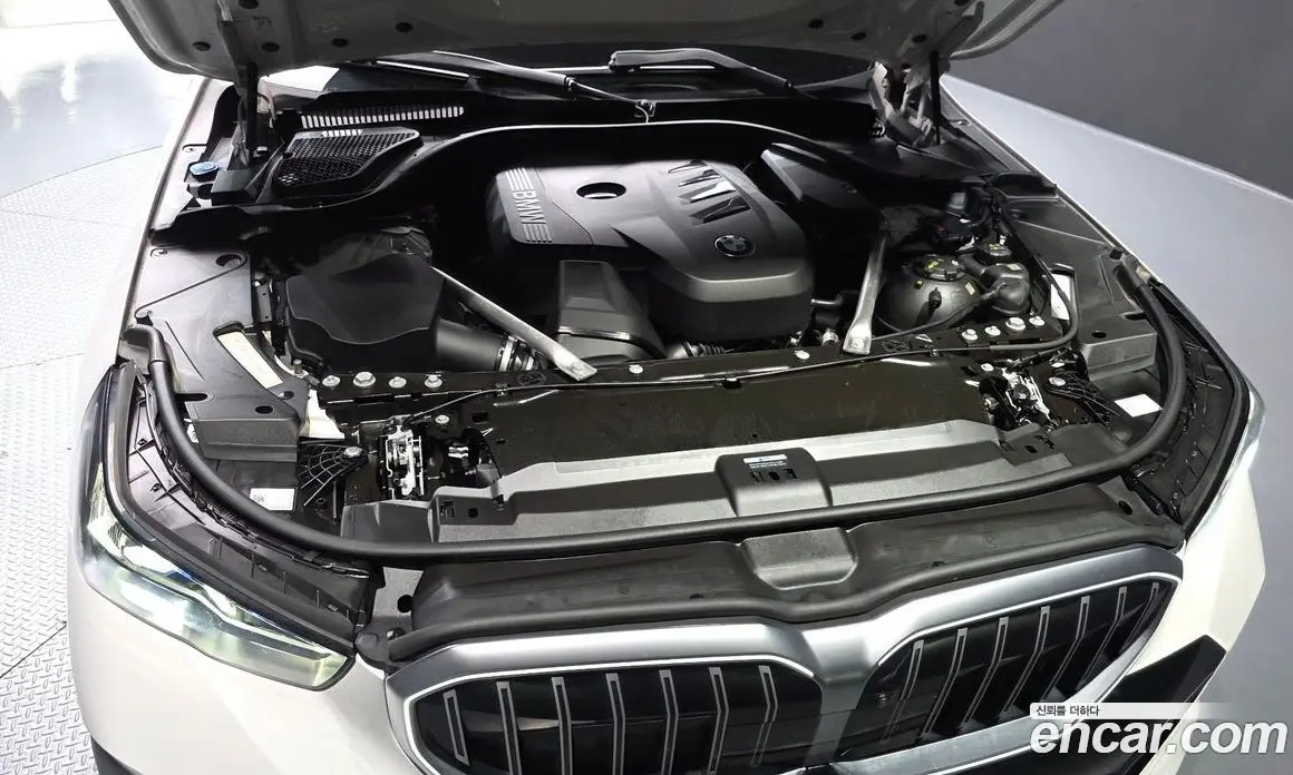 BMW 5 серия 2023 2.0 автомат (гидро), фото 6