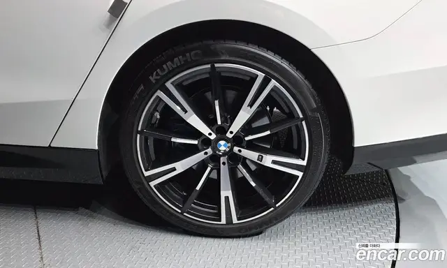 BMW 5 серия 2023 2.0 автомат (гидро), миниатюра 7