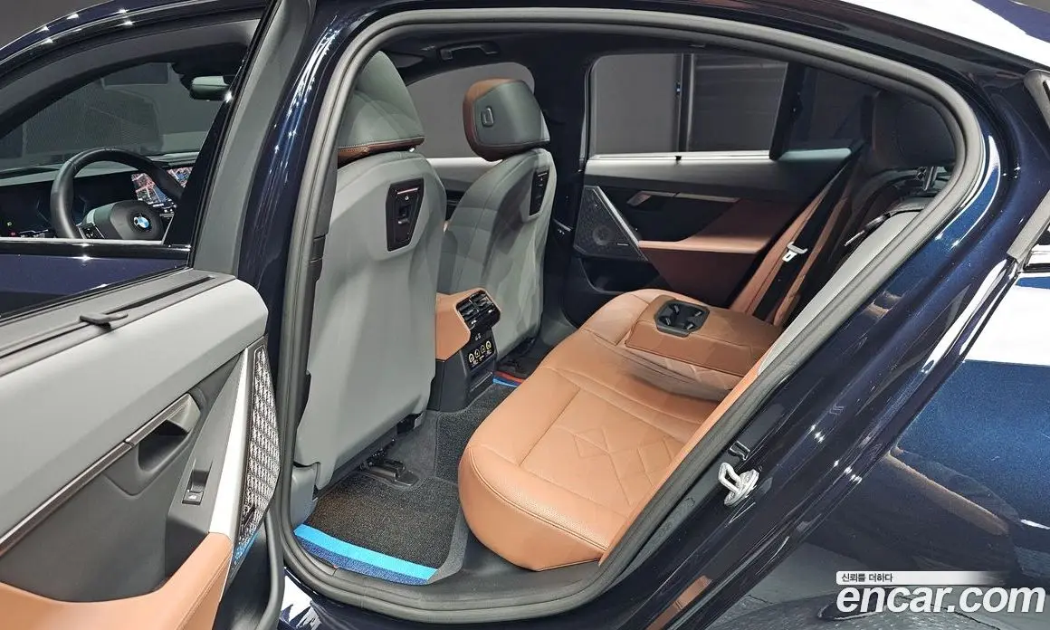 BMW 5 серия 2024 2.0 автомат (гидро), фото 11