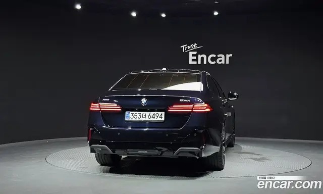 BMW 5 серия 2024 2.0 автомат (гидро), миниатюра 4