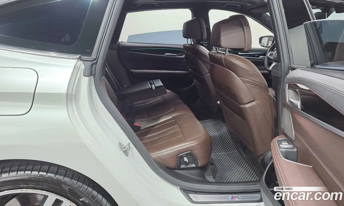 BMW 6 серия 2024 3.0 автомат (гидро), фото 17