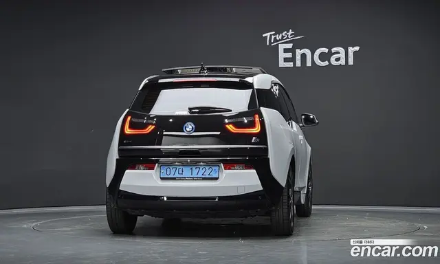 BMW i3 2016 автомат (гидро), миниатюра 4