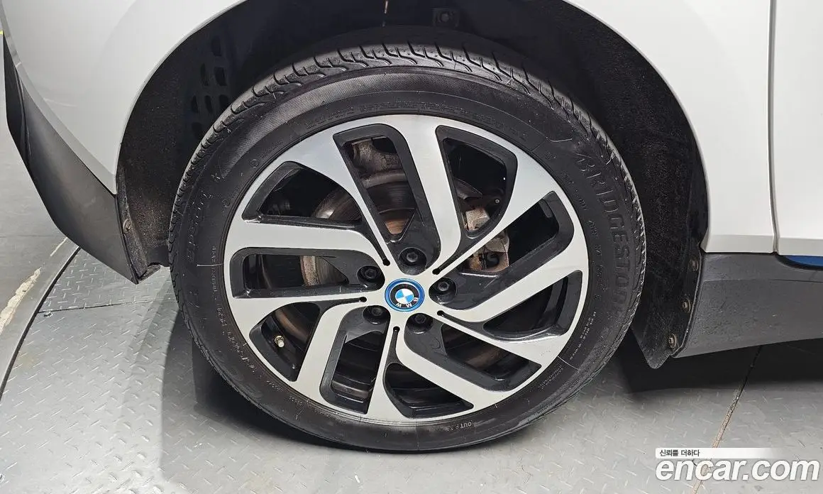 BMW i3 2016 автомат (гидро), фото 5