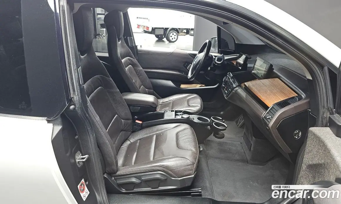 BMW i3 2016 автомат (гидро), фото 10