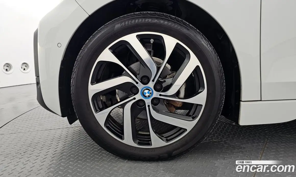 BMW i3 2020 0.1 автомат (гидро), фото 5