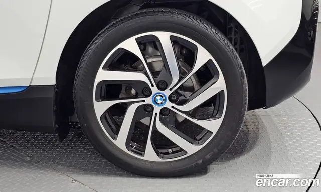 BMW i3 2020 0.1 автомат (гидро), миниатюра 7