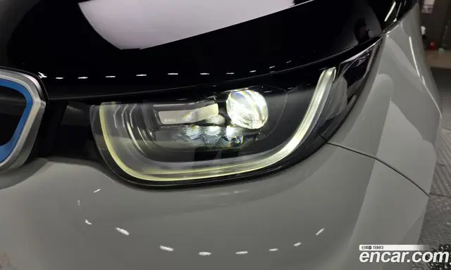 BMW i3 2020 0.1 автомат (гидро), миниатюра 8