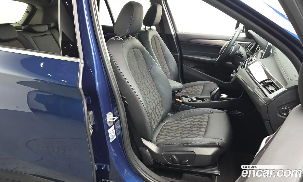 BMW X1 2020 2.0 автомат (гидро), фото 16