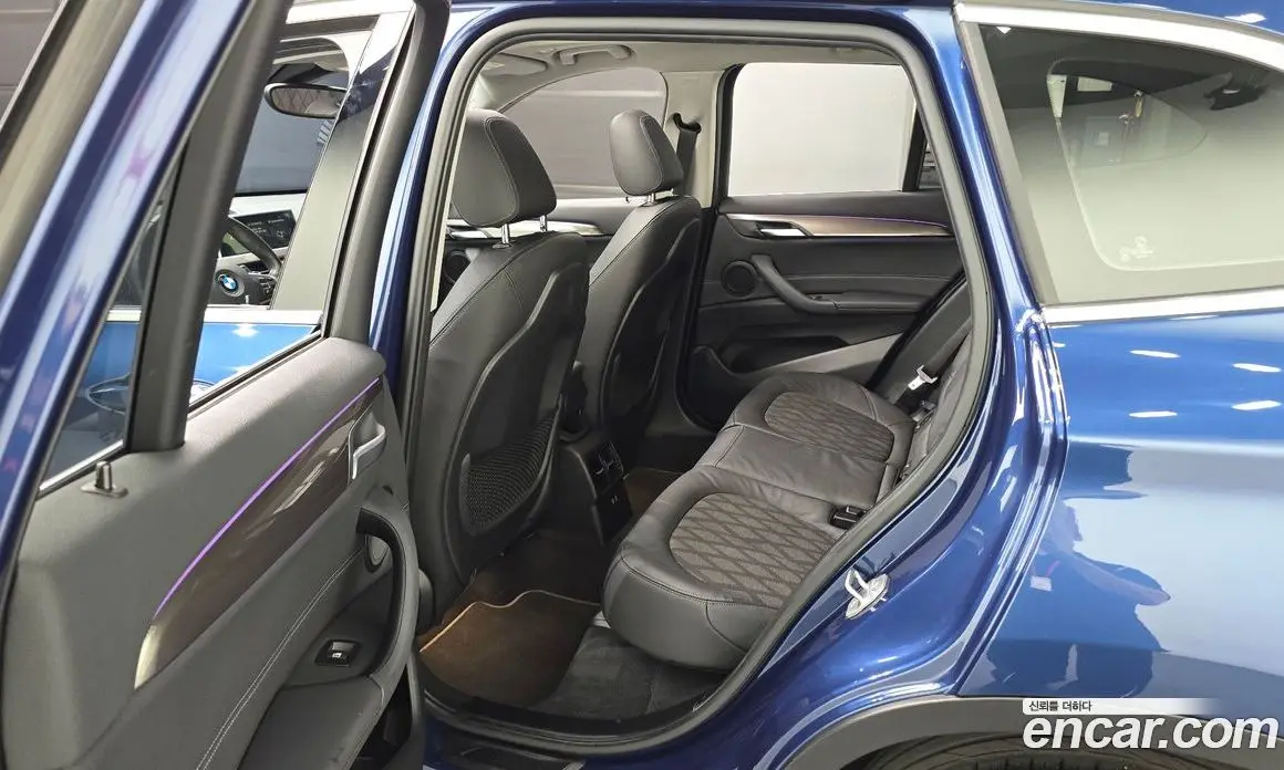 BMW X1 2020 2.0 автомат (гидро), фото 17