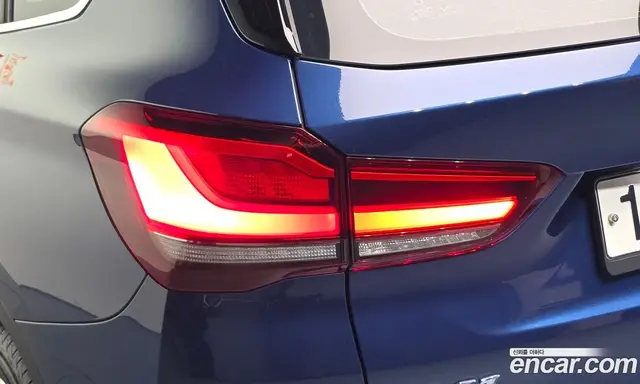 BMW X1 2020 2.0 автомат (гидро), миниатюра 9