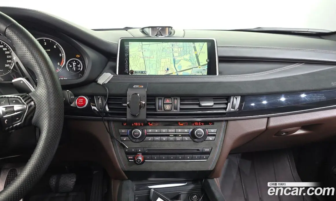 BMW X5 2015 3.0 автомат (гидро), фото 14