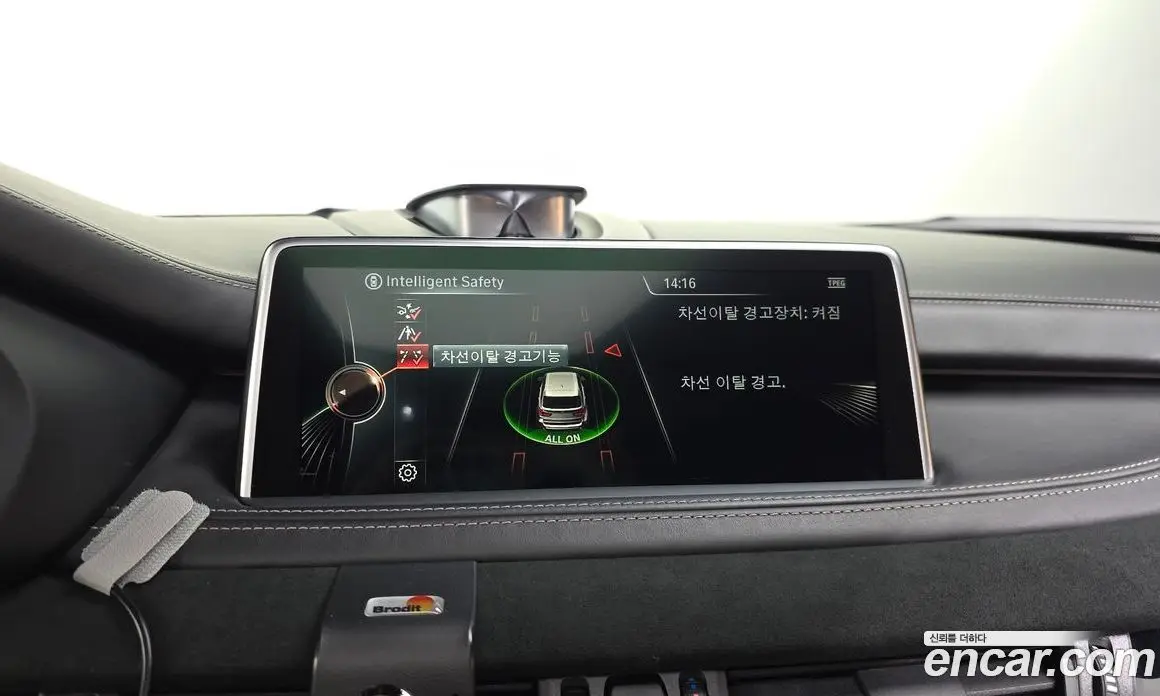 BMW X5 2015 3.0 автомат (гидро), фото 16