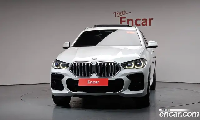 BMW X6 2022 3.0 автомат (гидро), миниатюра 2