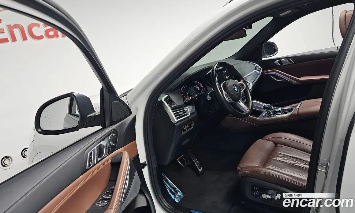 BMW X6 2022 3.0 автомат (гидро), фото 12