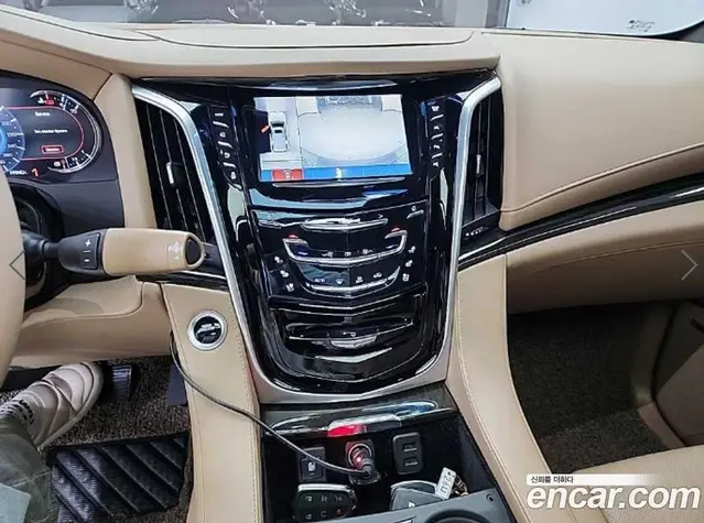 Cadillac Escalade 2018 6.2 автомат (гидро), миниатюра 10