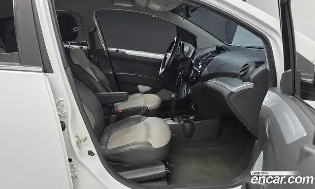 Chevrolet Spark 2011 1.0 автомат (гидро), миниатюра 11