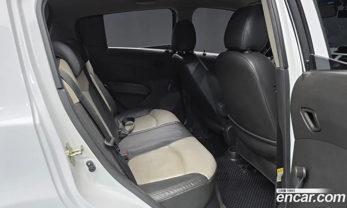 Chevrolet Spark 2012 1.0 автомат (гидро), фото 11