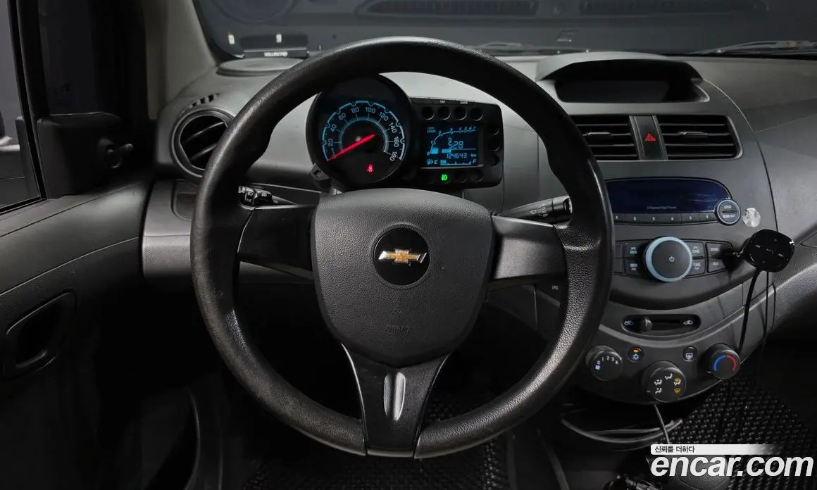 Chevrolet Spark 2012 1.0 автомат (гидро), фото 13