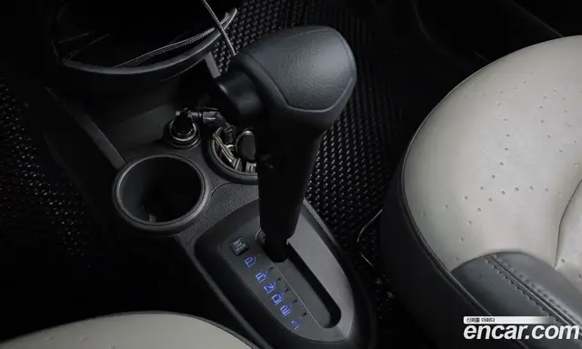 Chevrolet Spark 2012 1.0 автомат (гидро), миниатюра 9