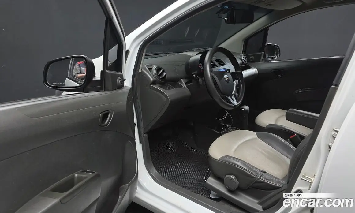 Chevrolet Spark 2012 1.0 автомат (гидро), фото 10