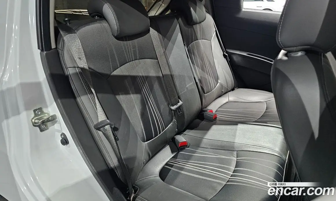 Chevrolet Spark 2013 1.0 автомат (гидро), фото 12