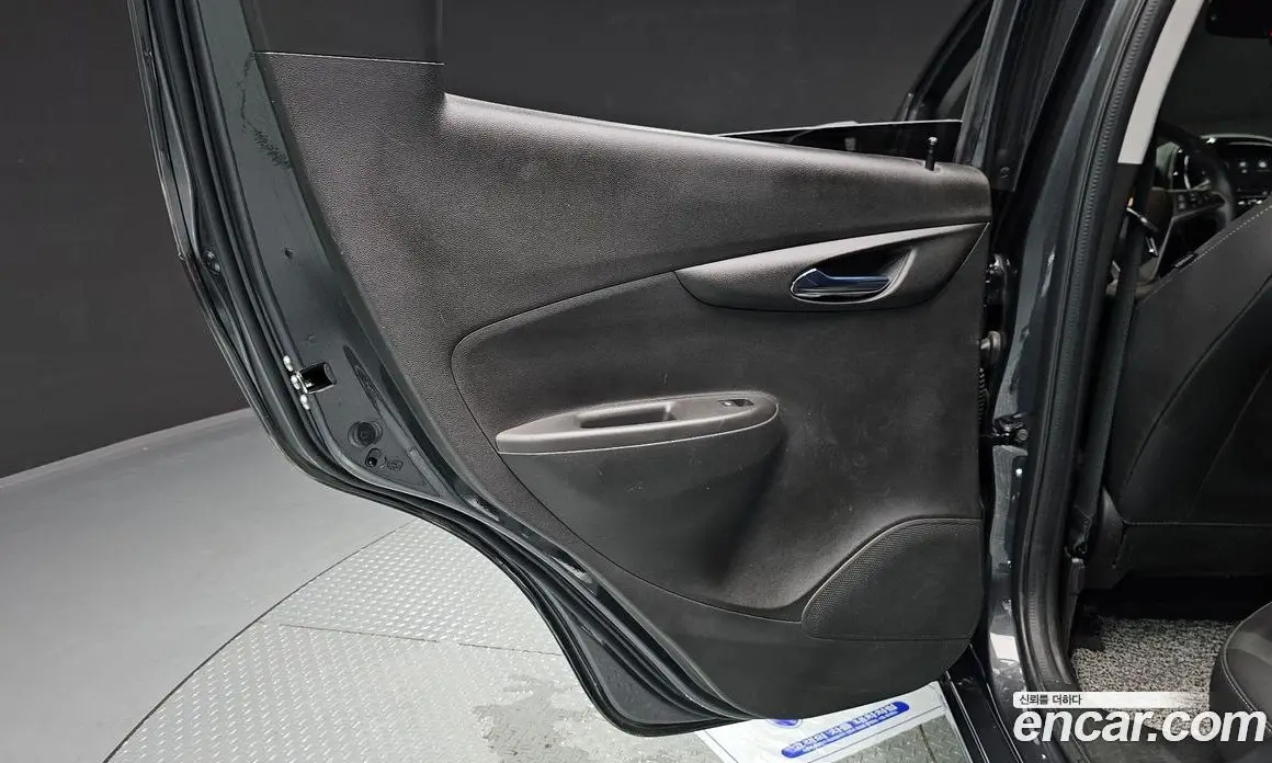 Chevrolet Spark 2022 1.0 автомат (гидро), фото 15