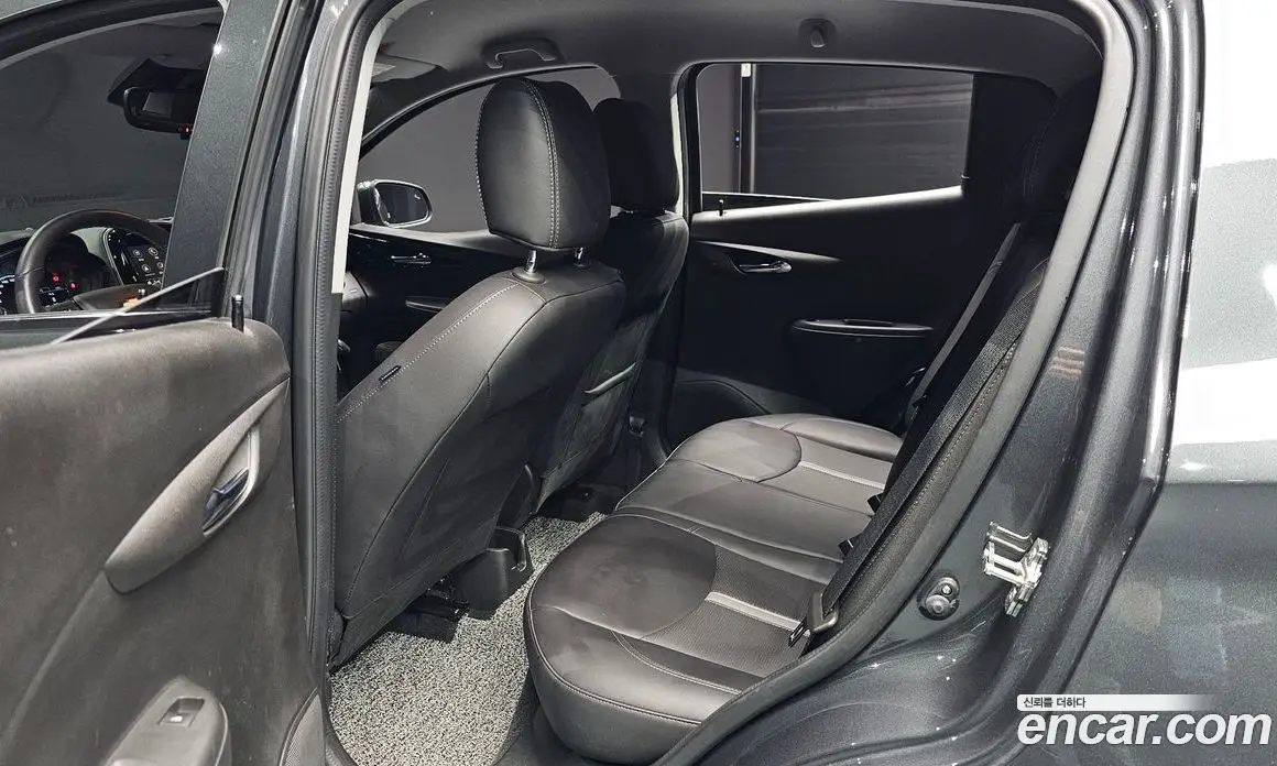 Chevrolet Spark 2022 1.0 автомат (гидро), фото 18