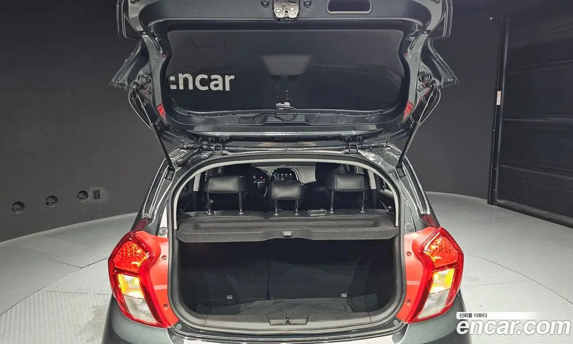 Chevrolet Spark 2022 1.0 автомат (гидро), фото 32