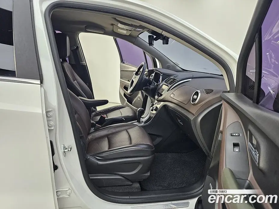 Chevrolet Trax 2015 1.4 автомат (гидро), фото 11