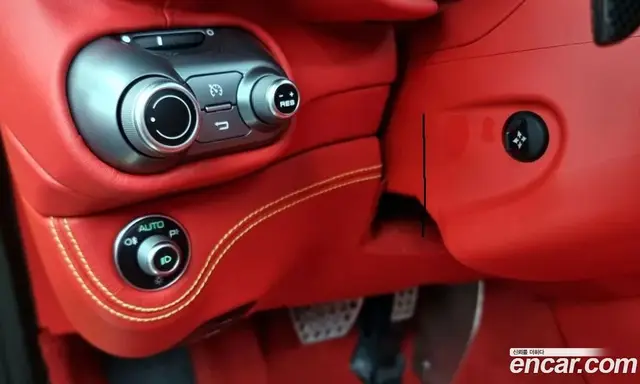 Ferrari Portofino 2022 3.9 автомат (гидро), миниатюра 6