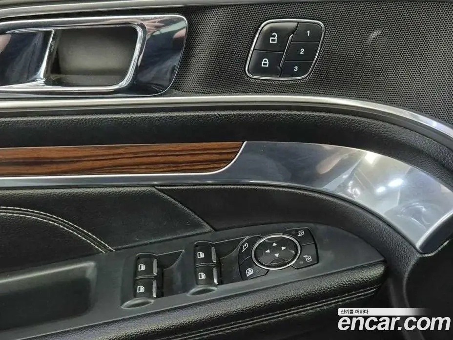 Ford Explorer 2017 2.3 автомат (гидро), фото 18