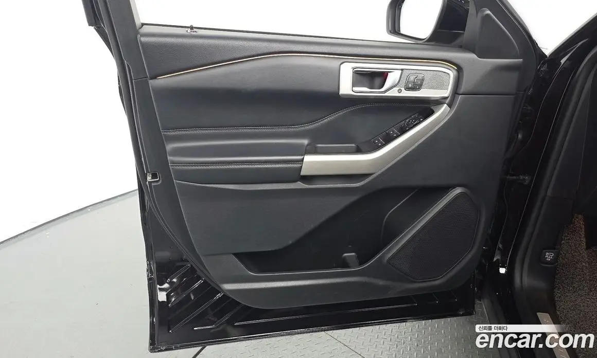 Ford Explorer 2022 2.3 автомат (гидро), фото 13