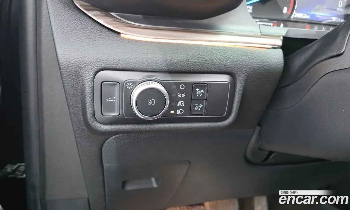 Ford Explorer 2022 2.3 автомат (гидро), фото 21