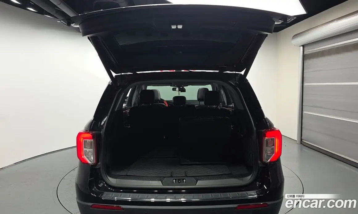 Ford Explorer 2022 2.3 автомат (гидро), фото 25