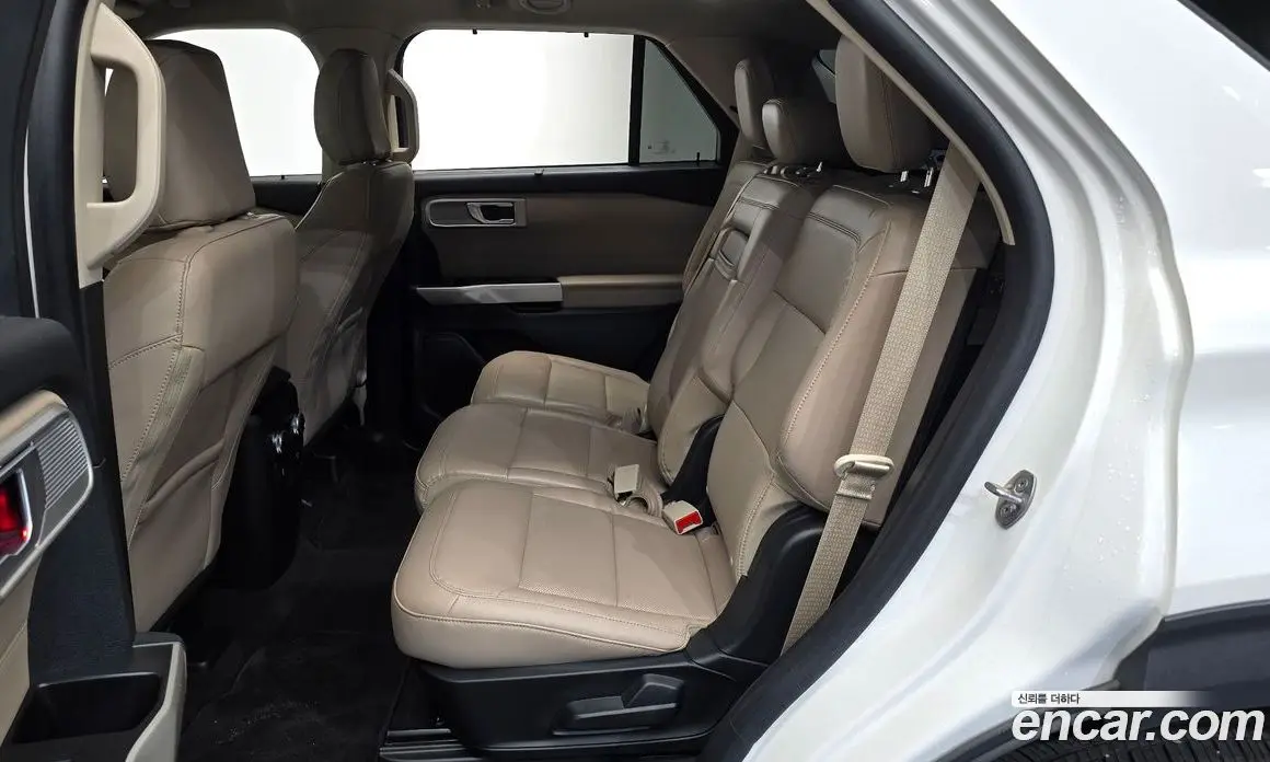Ford Explorer 2023 2.3 автомат (гидро), фото 16