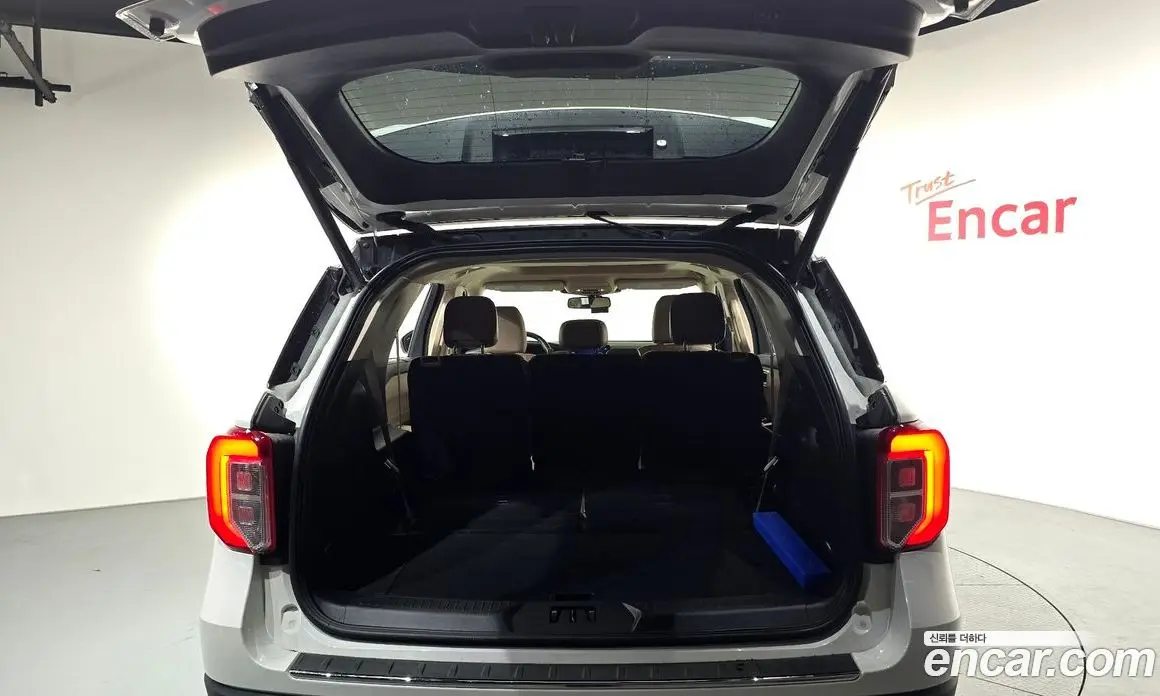 Ford Explorer 2023 2.3 автомат (гидро), фото 24