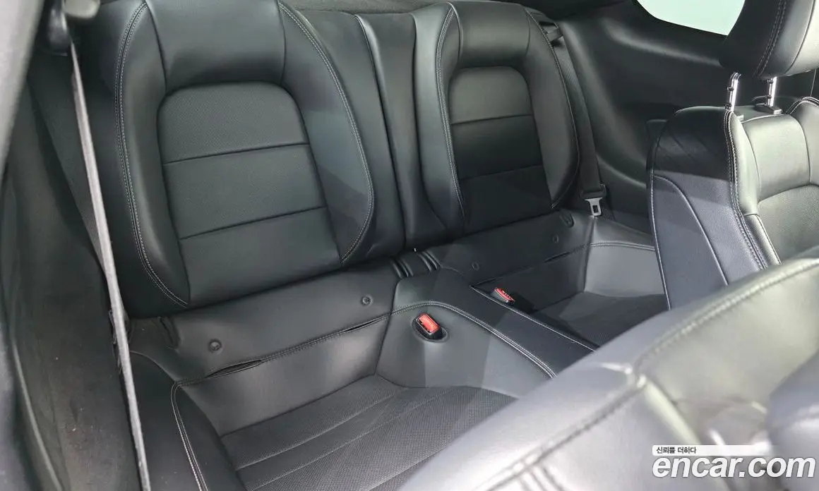 Ford Mustang 2016 2.3 автомат (гидро), фото 12