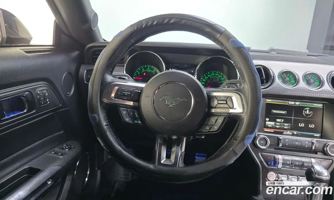 Ford Mustang 2016 2.3 автомат (гидро), фото 13