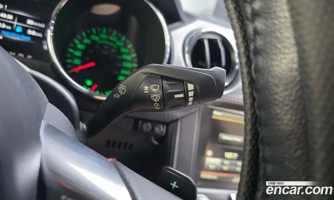 Ford Mustang 2016 2.3 автомат (гидро), фото 20