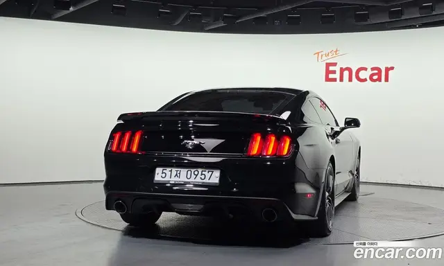 Ford Mustang 2016 2.3 автомат (гидро), миниатюра 4