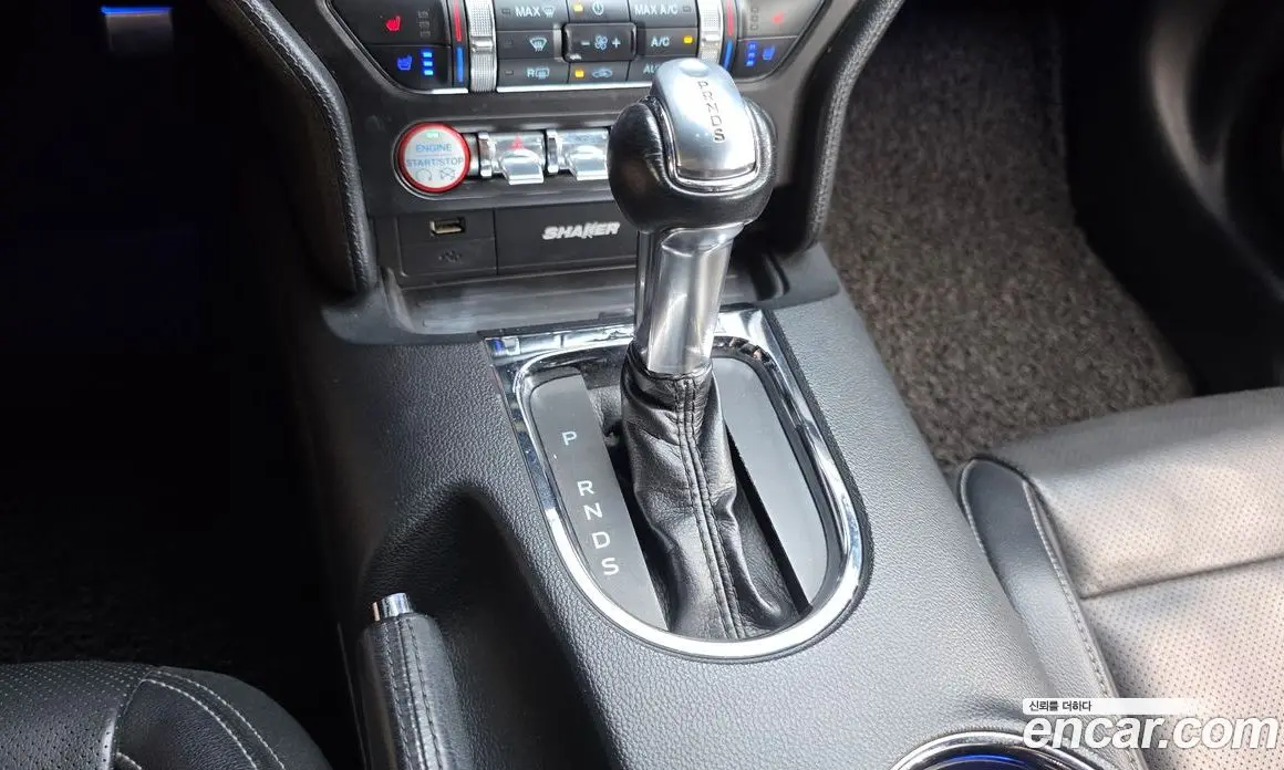 Ford Mustang 2016 2.3 автомат (гидро), фото 9