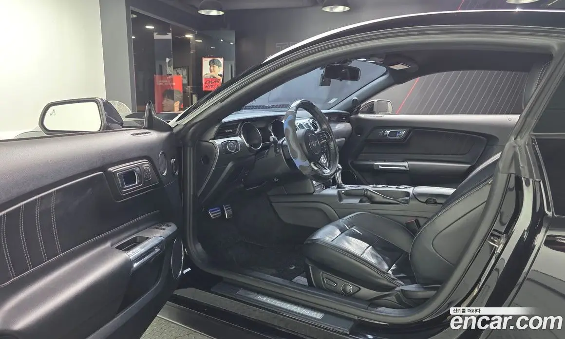 Ford Mustang 2016 2.3 автомат (гидро), фото 10