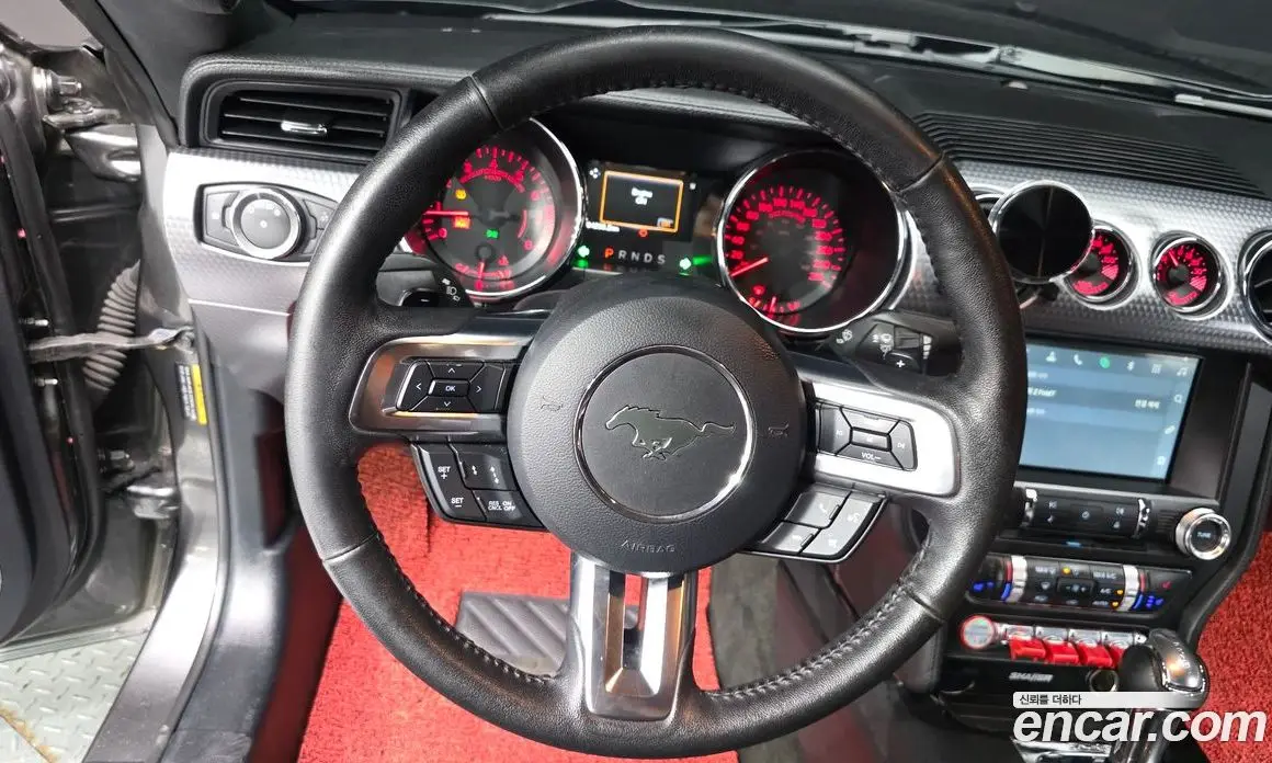 Ford Mustang 2016 2.3 автомат (гидро), фото 13